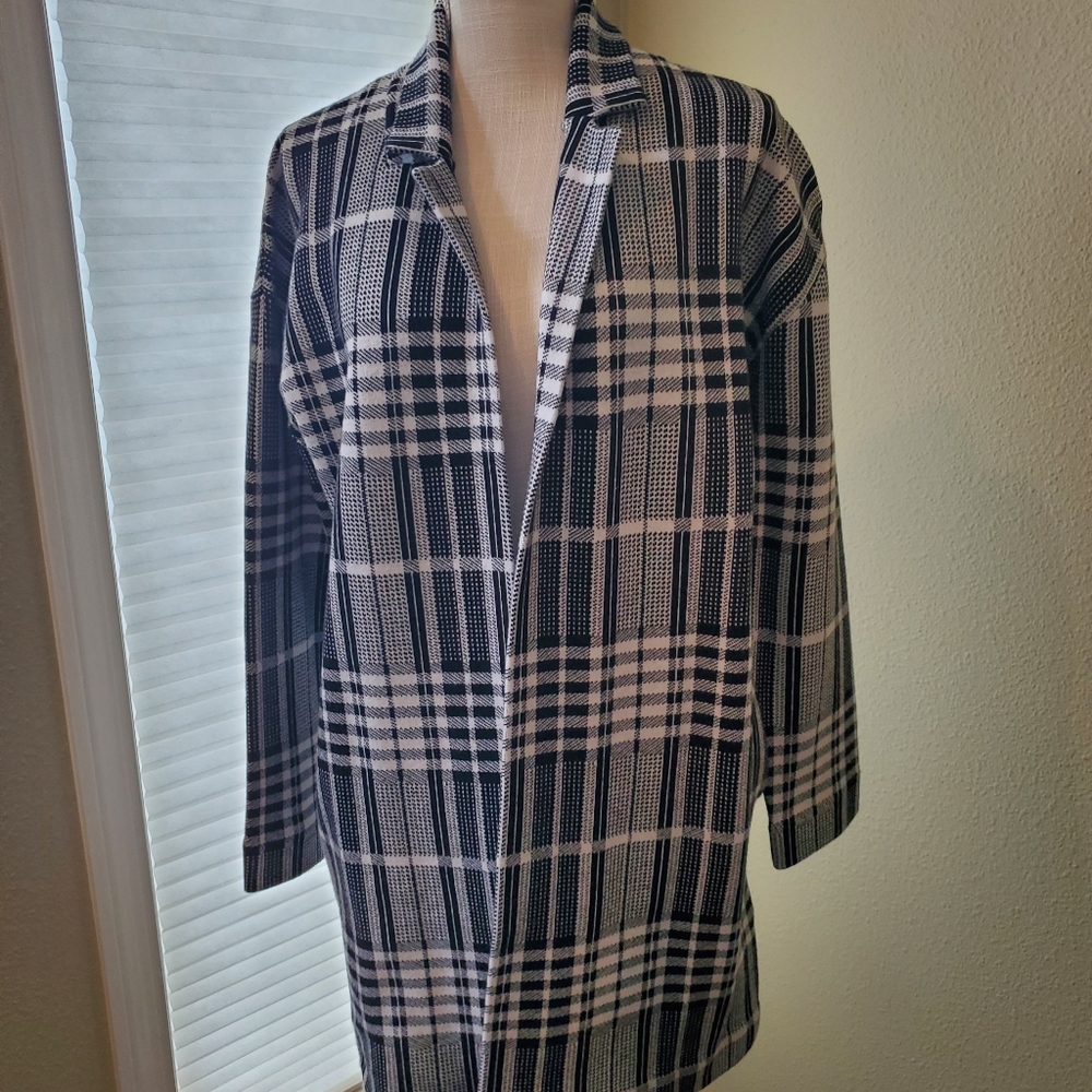 NWT Tahari Soft Plaid Viscose Side Pocket Blazer - Picture 10 of 12